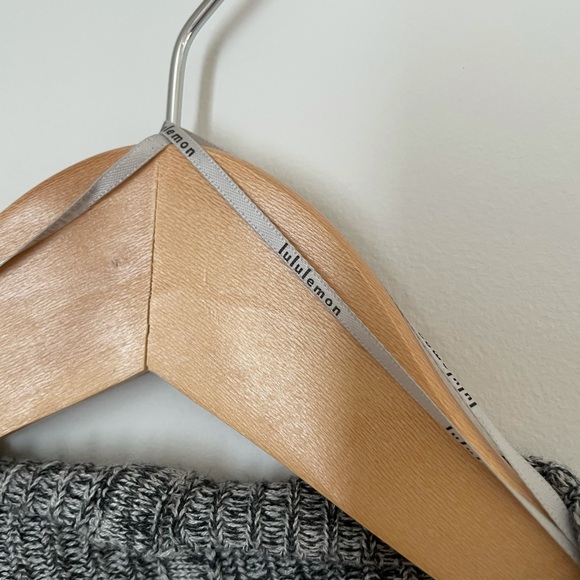 Lululemon grey shawl sweater size 4 - Picture 3 of 5